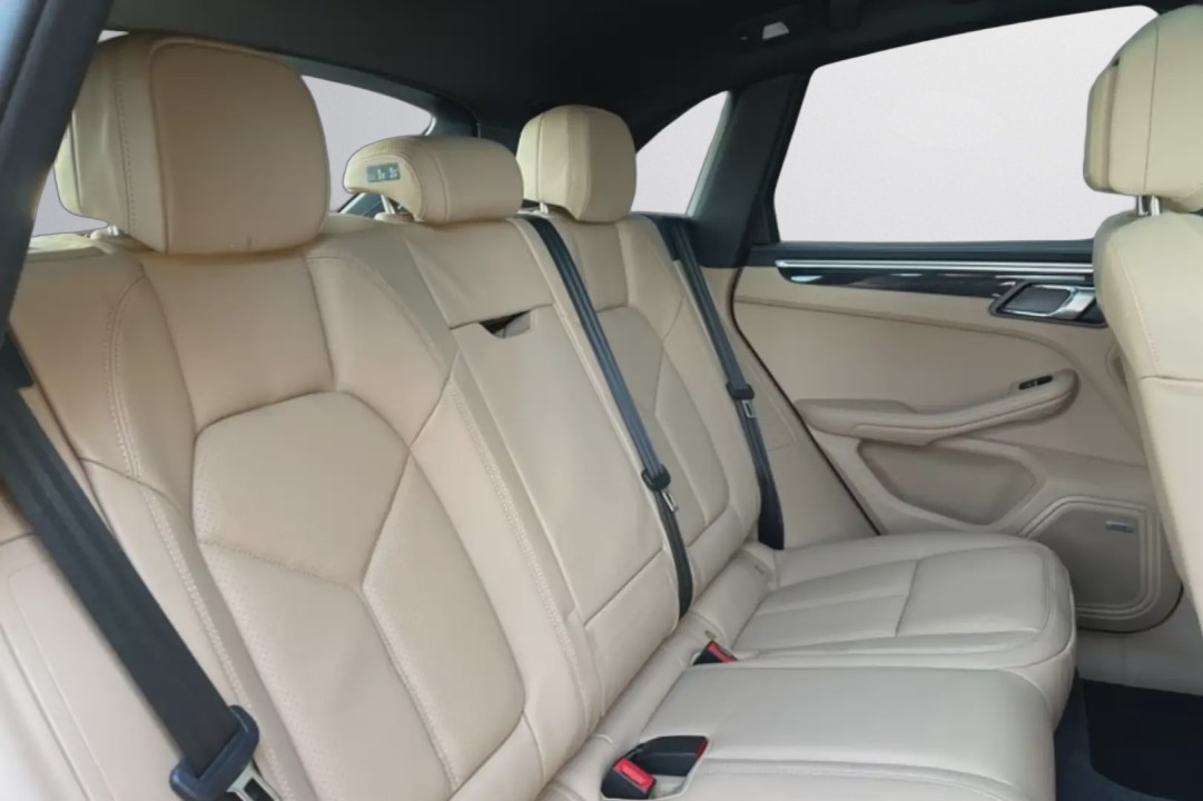 PORSCHE Macan 2023 — imagine 17