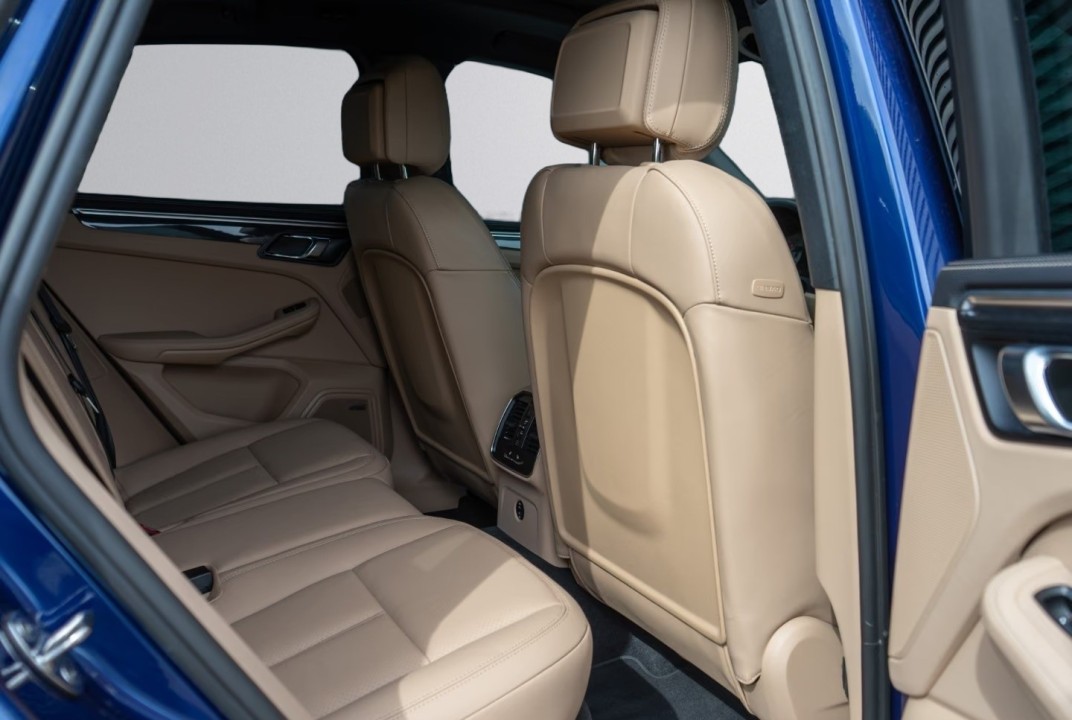 PORSCHE Macan 2023 — imagine 19