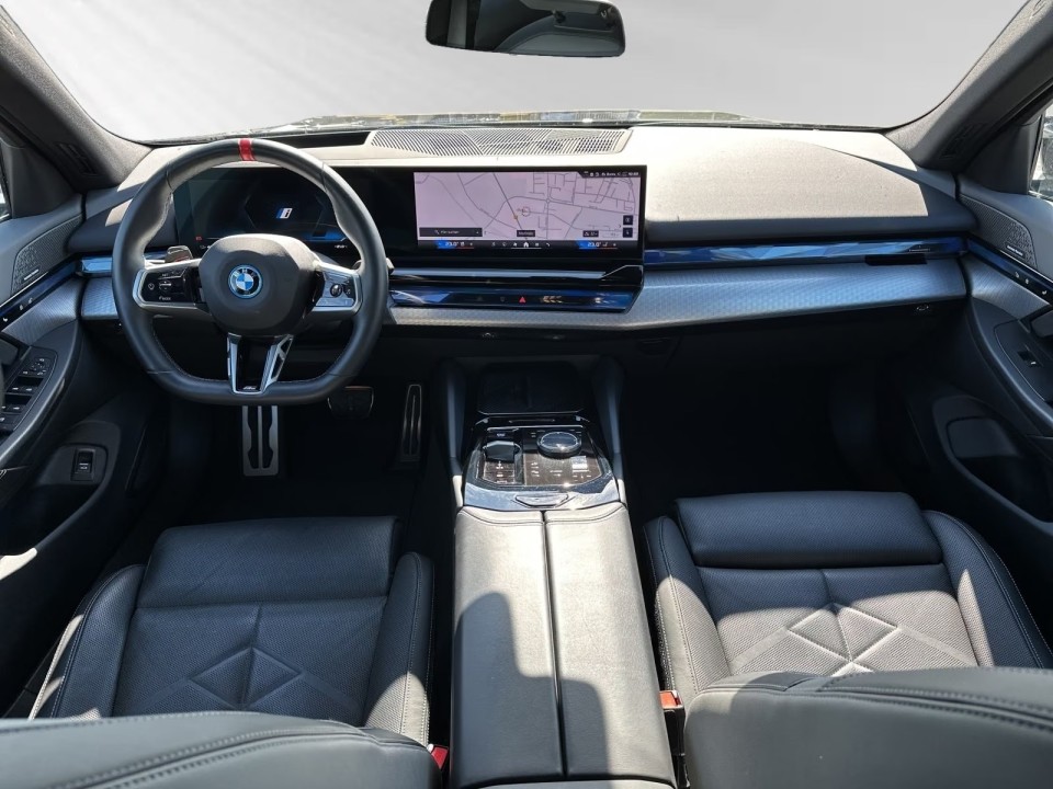BMW i5 M60 - foto 7