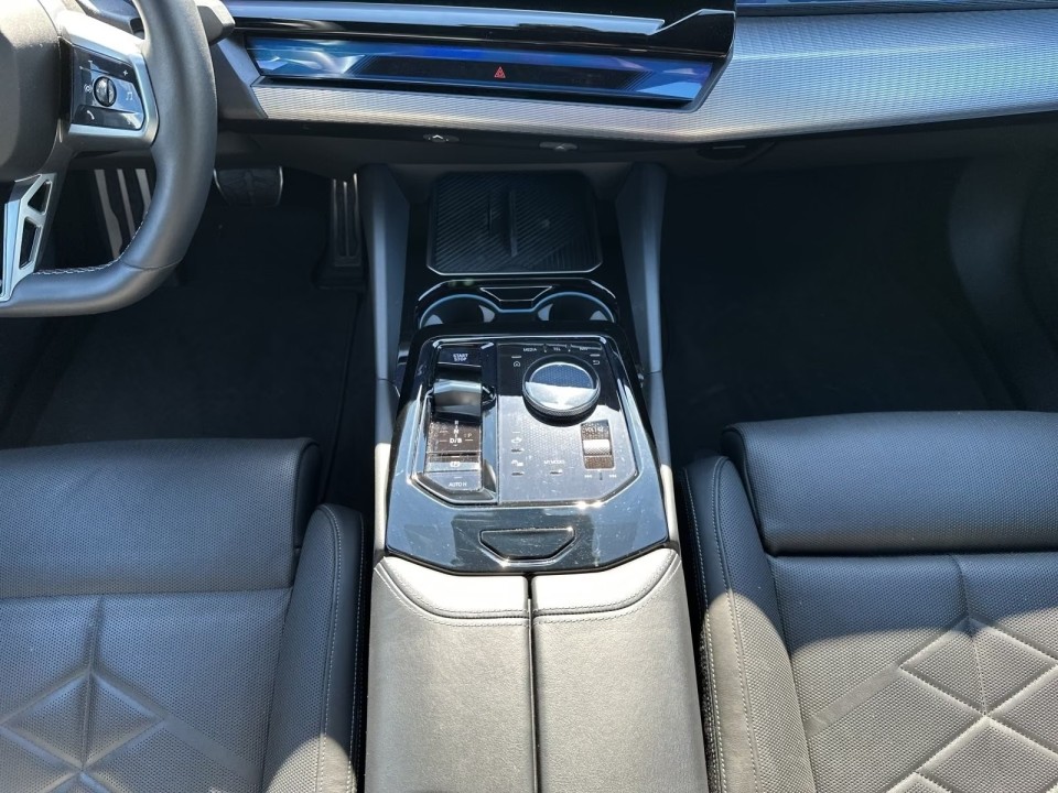 BMW i5 M60 - foto 9