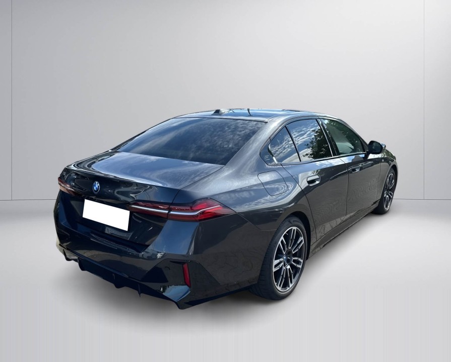 BMW i5 2024 — imagine 4
