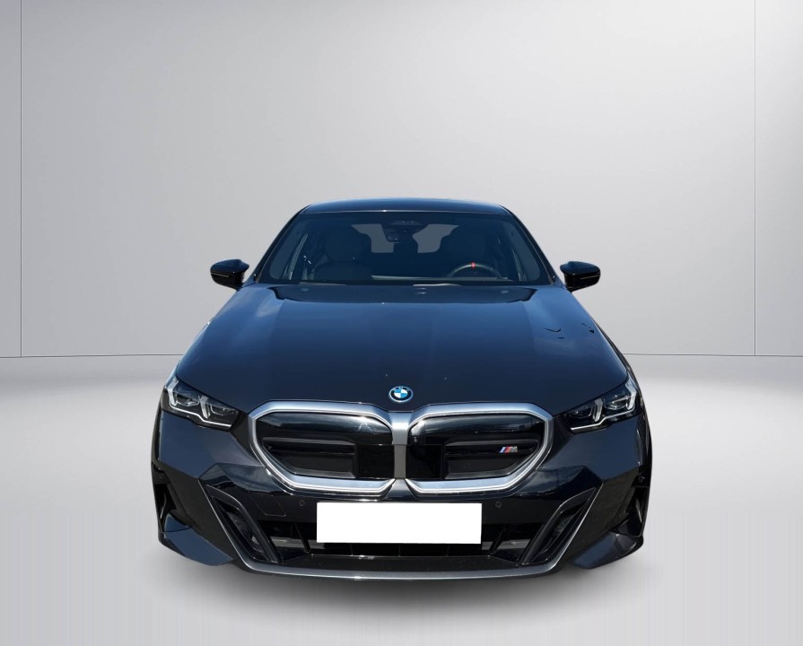 BMW i5 2024 — imagine 2