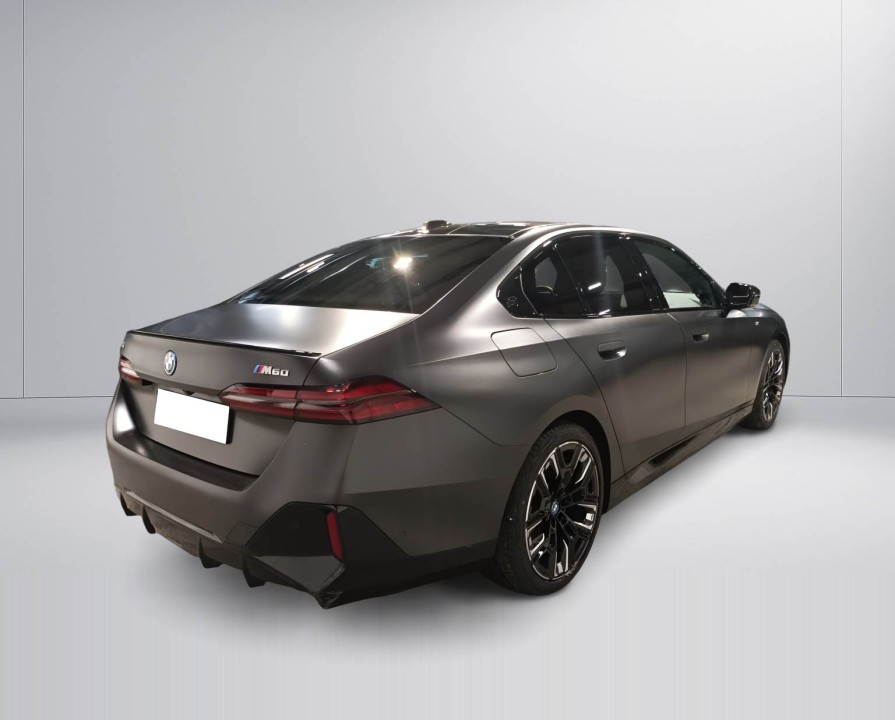 BMW i5 M60 (2)