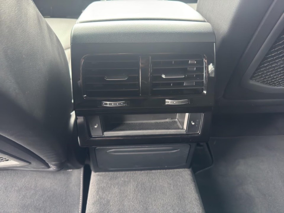 Volkswagen Touareg V6 TDI R-Line - foto 14