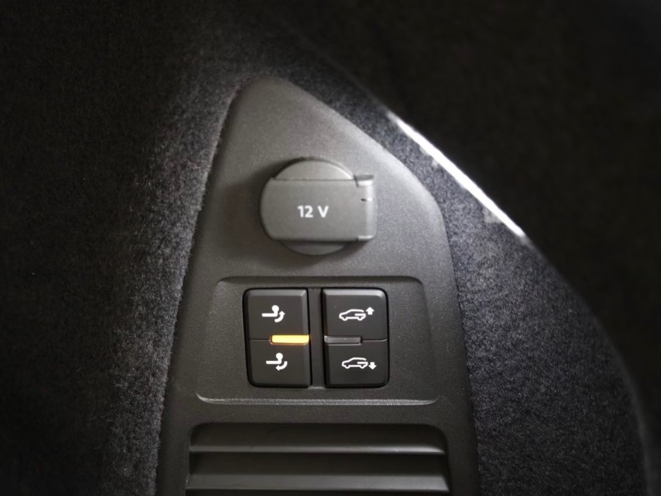 Volkswagen Touareg 3.0 TDI R-Line - foto 23