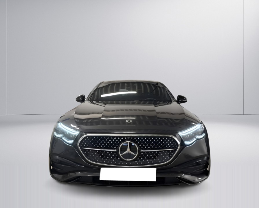 Mercedes-Benz E 220d 4MATIC AMG Line - foto 8