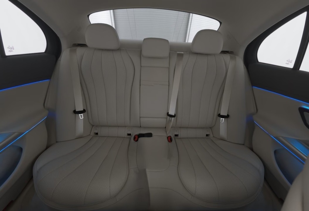 Mercedes-Benz E 220d 4MATIC - foto 12