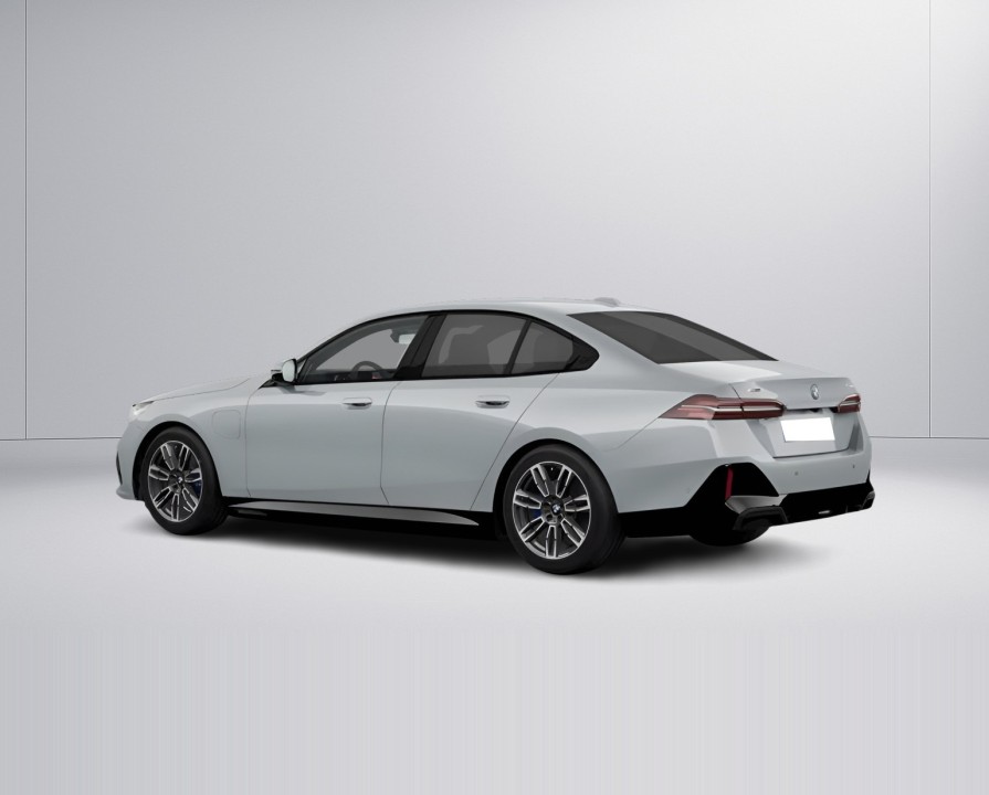 BMW Seria 5 530e xDrive M Sport (5)
