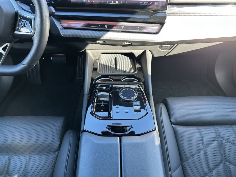 BMW Seria 5 530e xDrive M Sport - foto 11