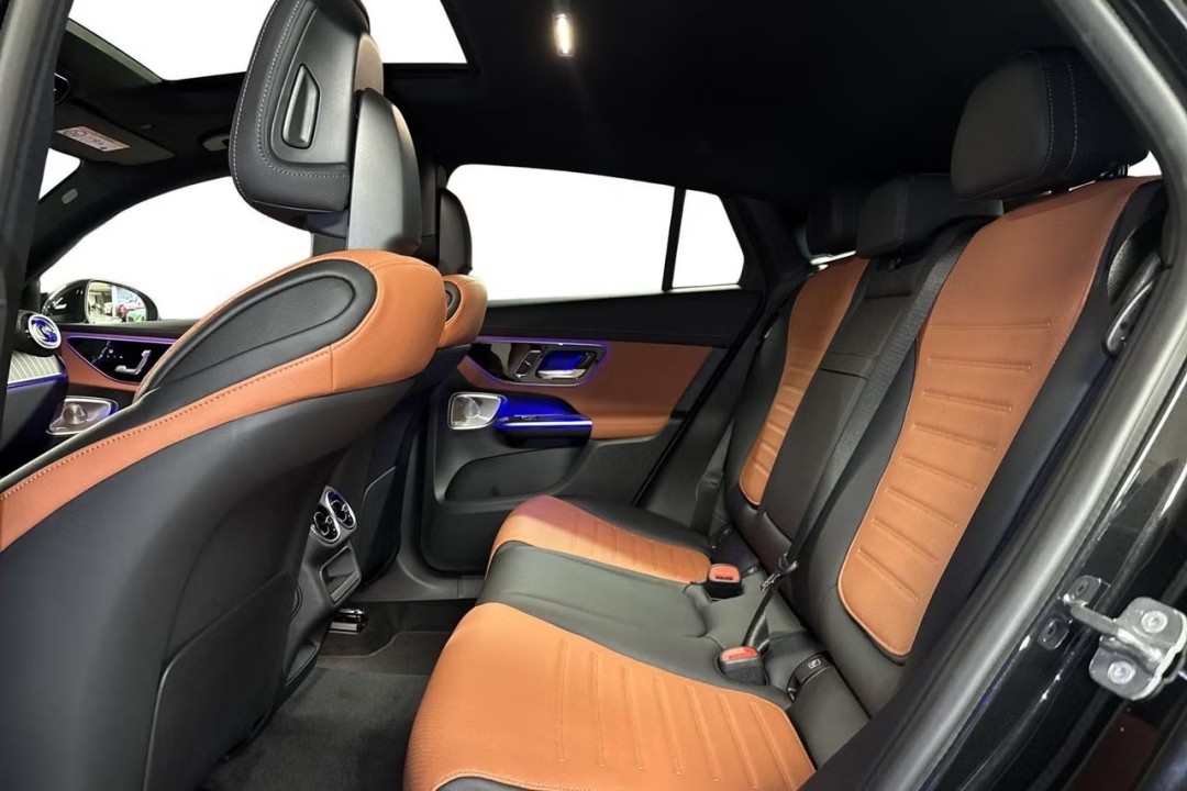 Mercedes-Benz GLC Coupé 300e 4MATIC AMG Line - foto 7
