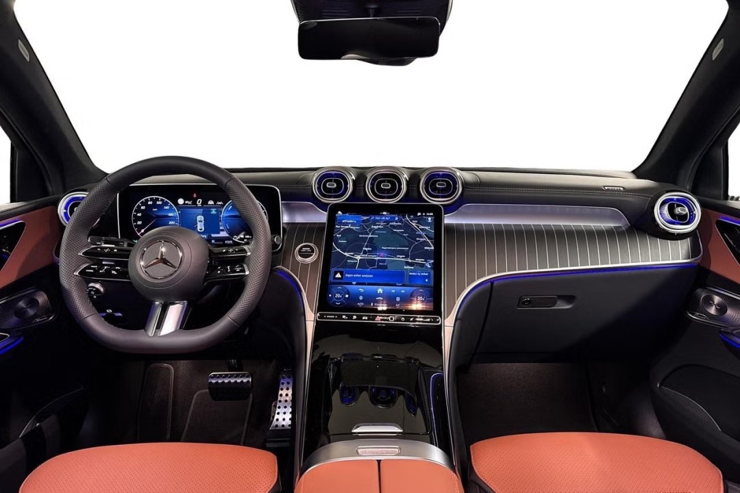 Mercedes-Benz GLC Coupé 300e 4MATIC AMG Line - foto 9