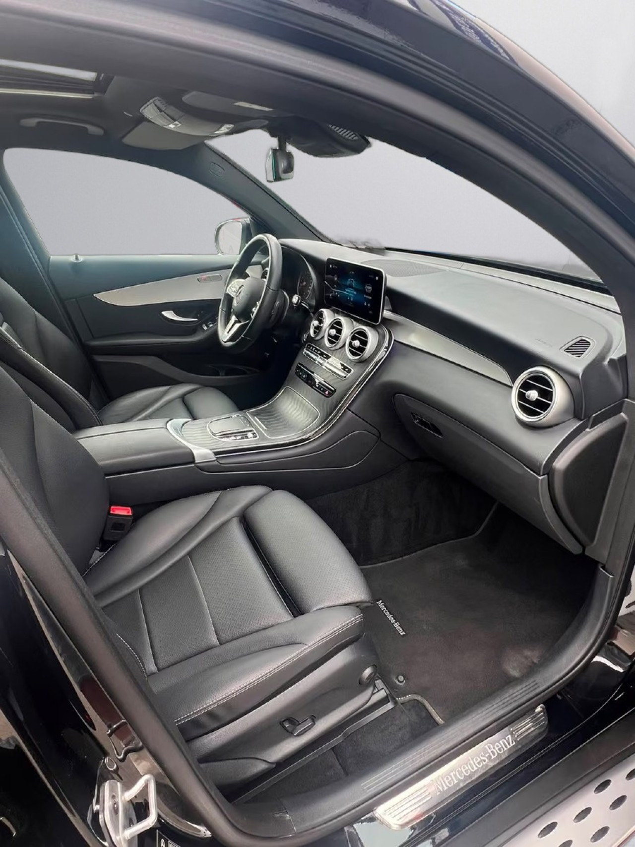 Mercedes-Benz GLC Coupé 200 4MATIC - foto 12