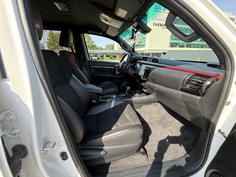Toyota Hilux GR-Sport 2.8 D4-D - foto 17