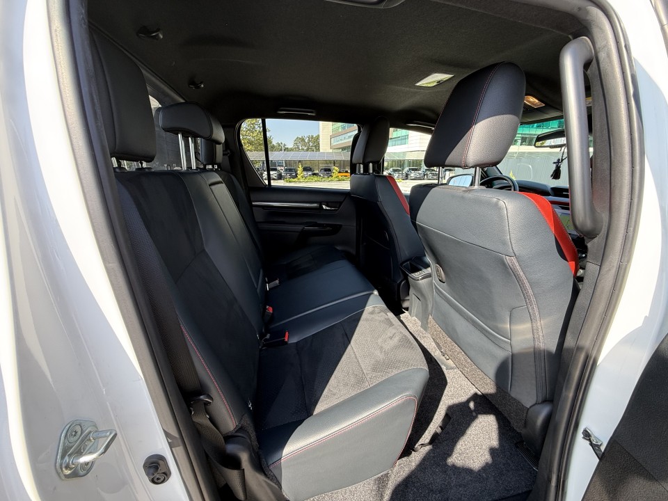 Toyota Hilux GR-Sport 2.8 D4-D - foto 20