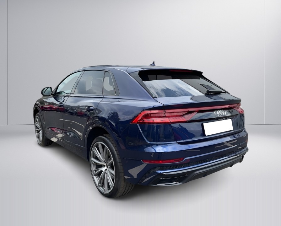 AUDI Q8 2022 — imagine 3