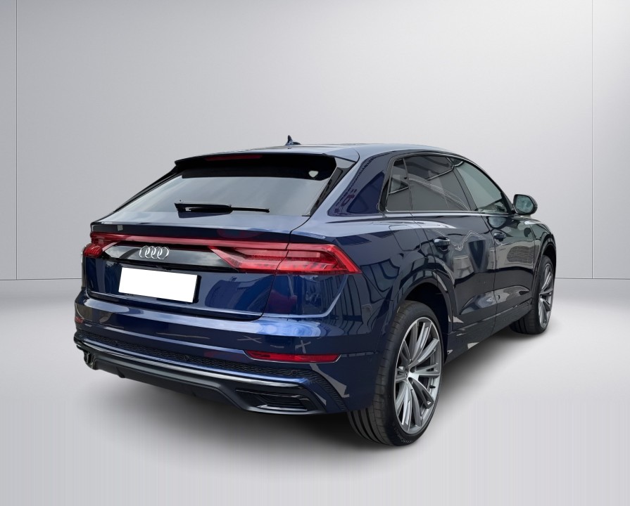 AUDI Q8 2022 — imagine 4