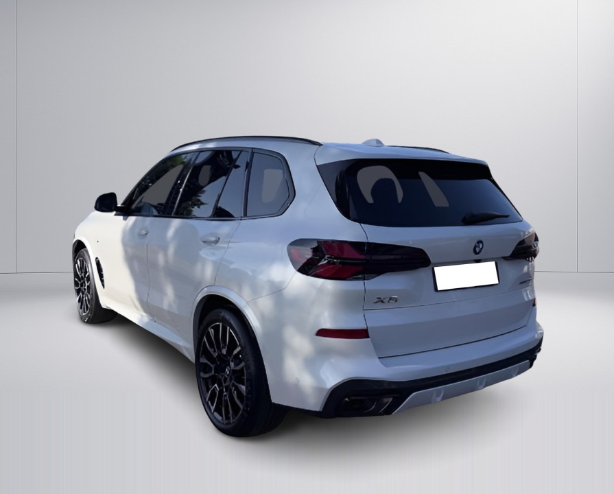 BMW X5 2025 — imagine 3
