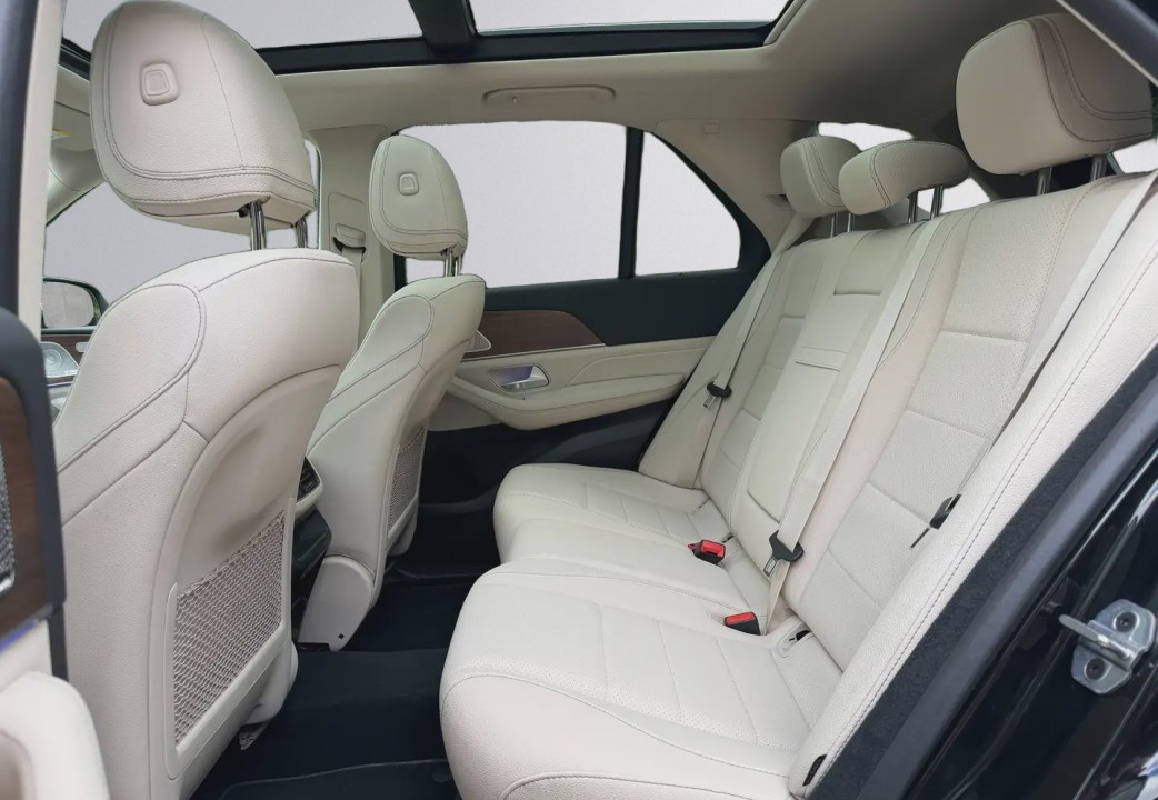 Mercedes-Benz GLE 400e 4MATIC AMG Line - foto 12
