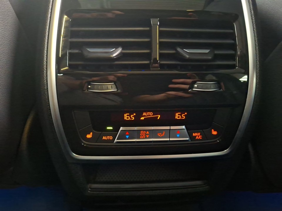 BMW X5 xDrive40i M-Sport - foto 29