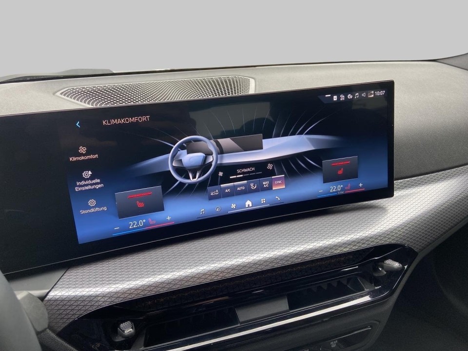 BMW Seria 3 320i xDrive M-Sport - foto 9