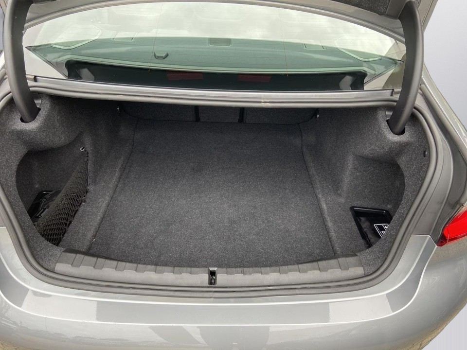 BMW 3 Series 2025 — imagine 15