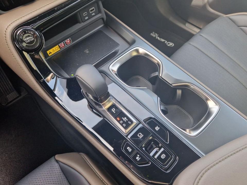 Lexus Seria NX 350h AWD Overtrail - foto 10