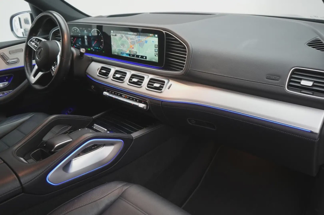 Mercedes-Benz GLE 300d 4MATIC - foto 12