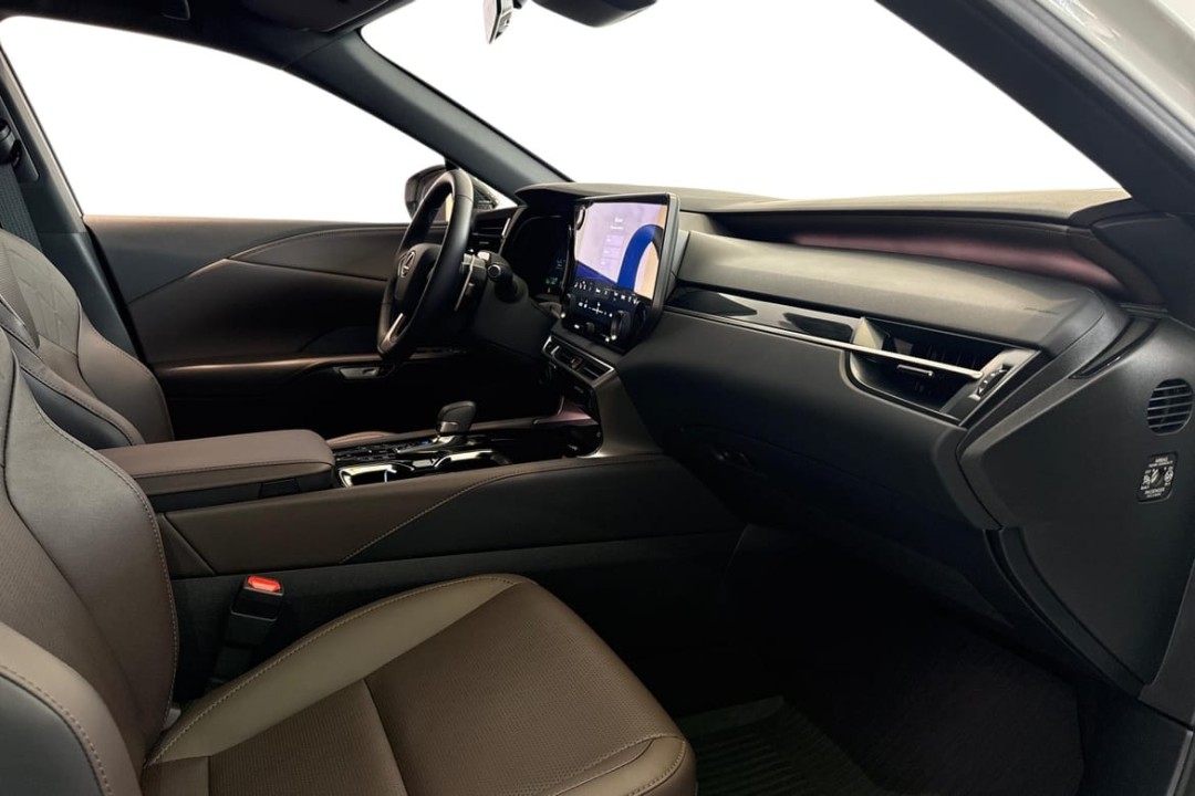 Lexus Seria RX 450h+ AWD F Sport Design - foto 12