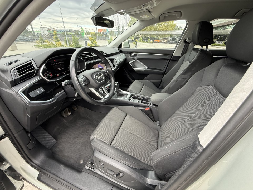 Audi Q3 Sportback 35TDI quattro S tronic S-Line - foto 11