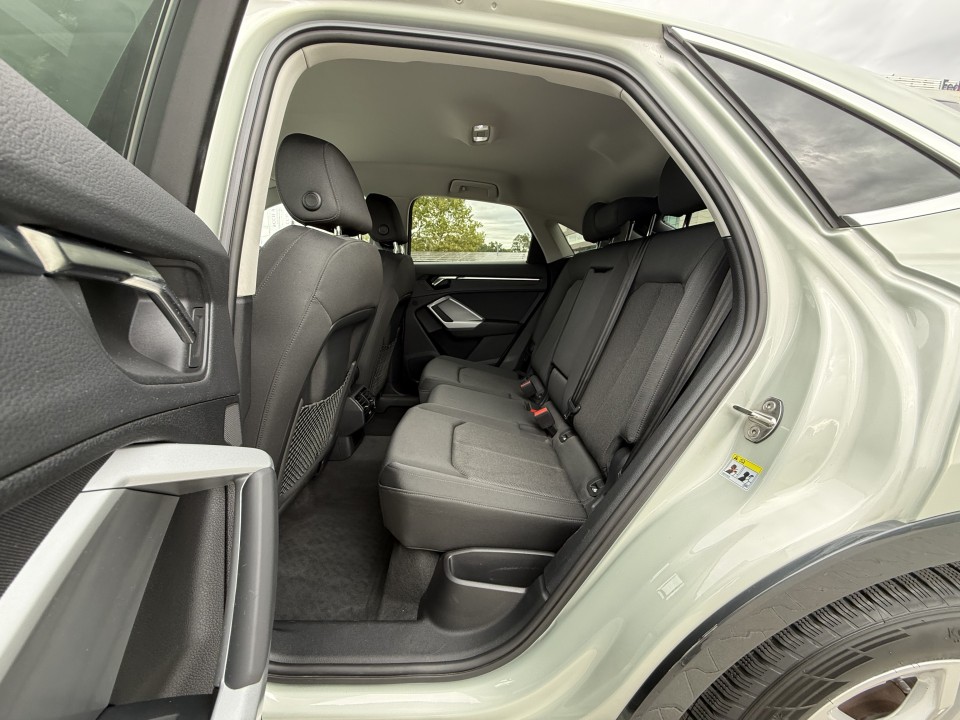 Audi Q3 Sportback 35TDI quattro S tronic S-Line - foto 12