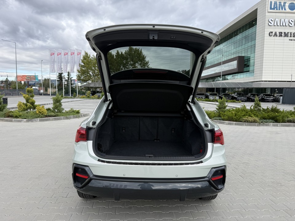 Audi Q3 Sportback 35TDI quattro S tronic S-Line - foto 26