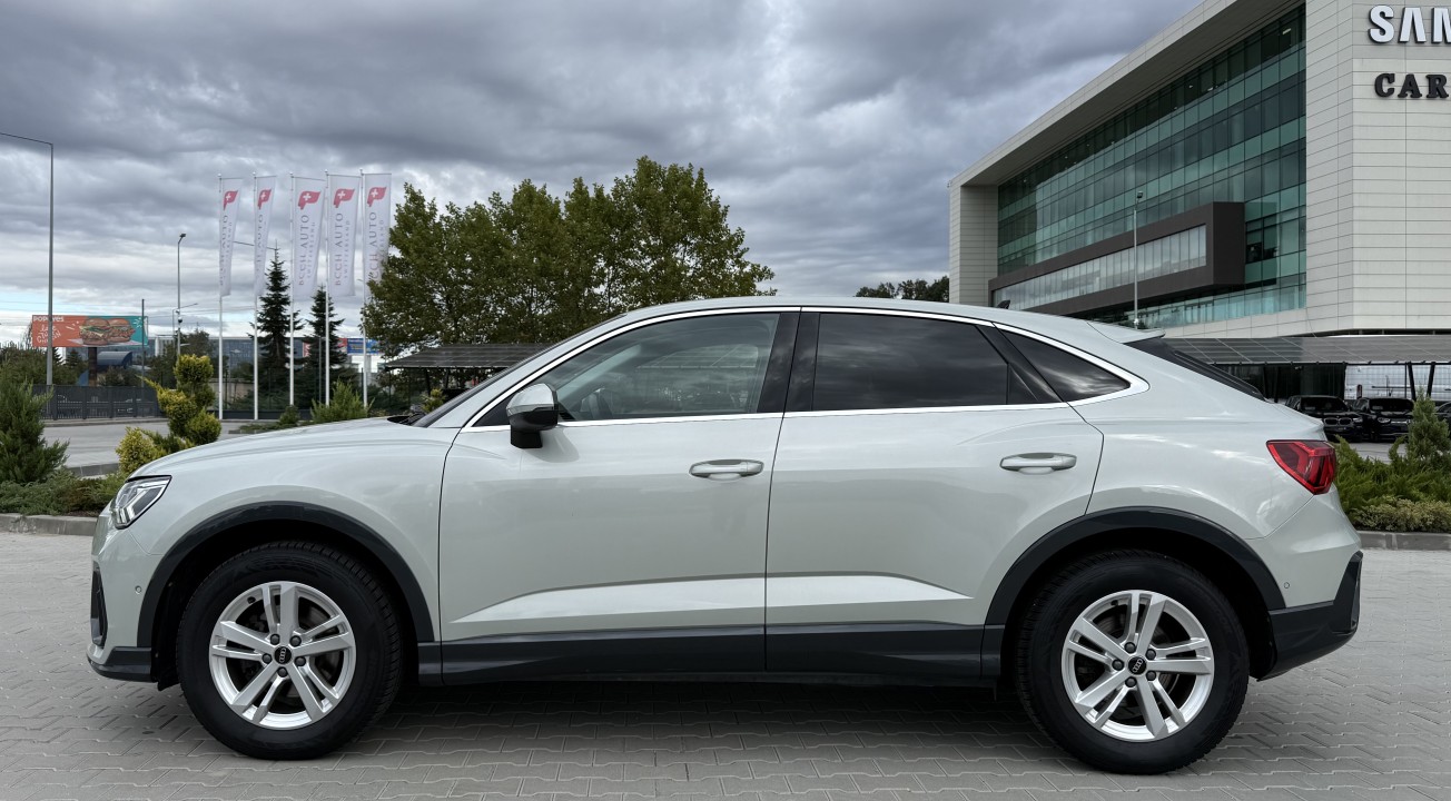 Audi Q3 Sportback 35TDI quattro S tronic S-Line - foto 6