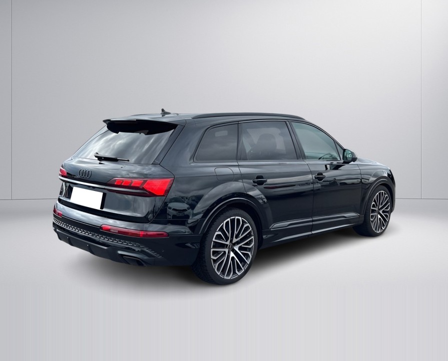 AUDI Q7 2025 — imagine 3