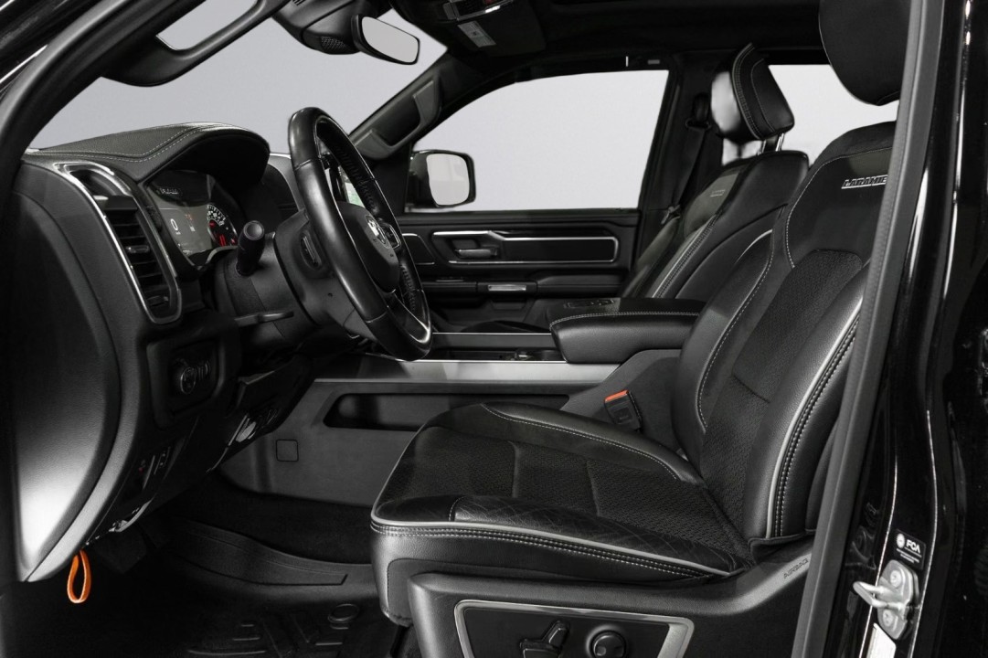 Dodge RAM 1500 Laramie - foto 11