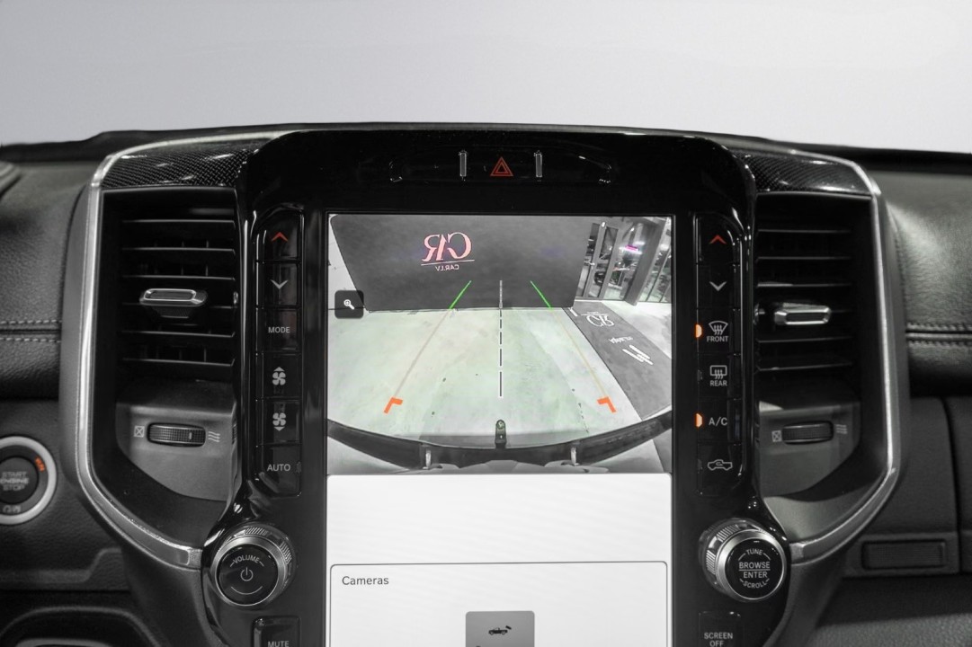 Dodge RAM 1500 Laramie - foto 18