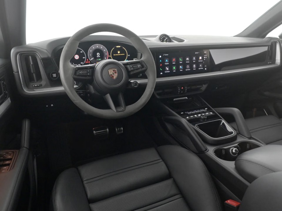 PORSCHE Cayenne Coupe 2025 — imagine 17