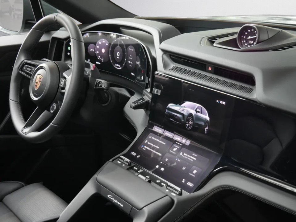 PORSCHE Cayenne 2026 — imagine 16