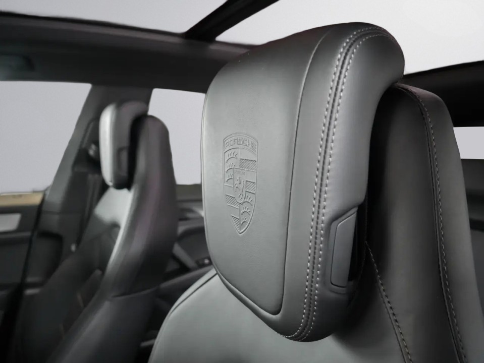 PORSCHE Cayenne 2026 — imagine 19