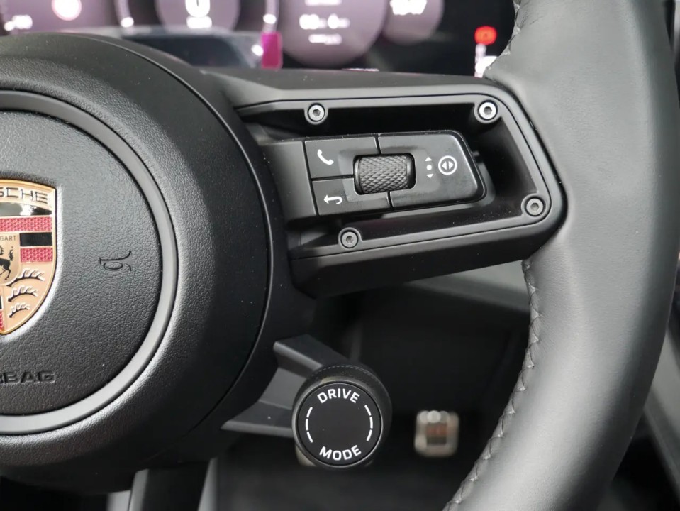 Porsche Cayenne - foto 15