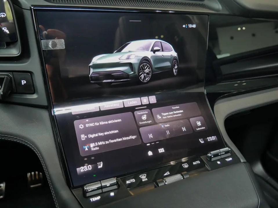 Porsche Cayenne - foto 16