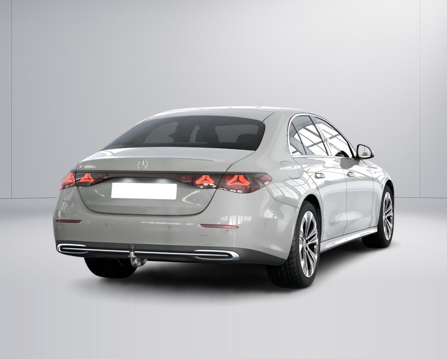 MERCEDES-BENZ E-Class 2024 — imagine 16