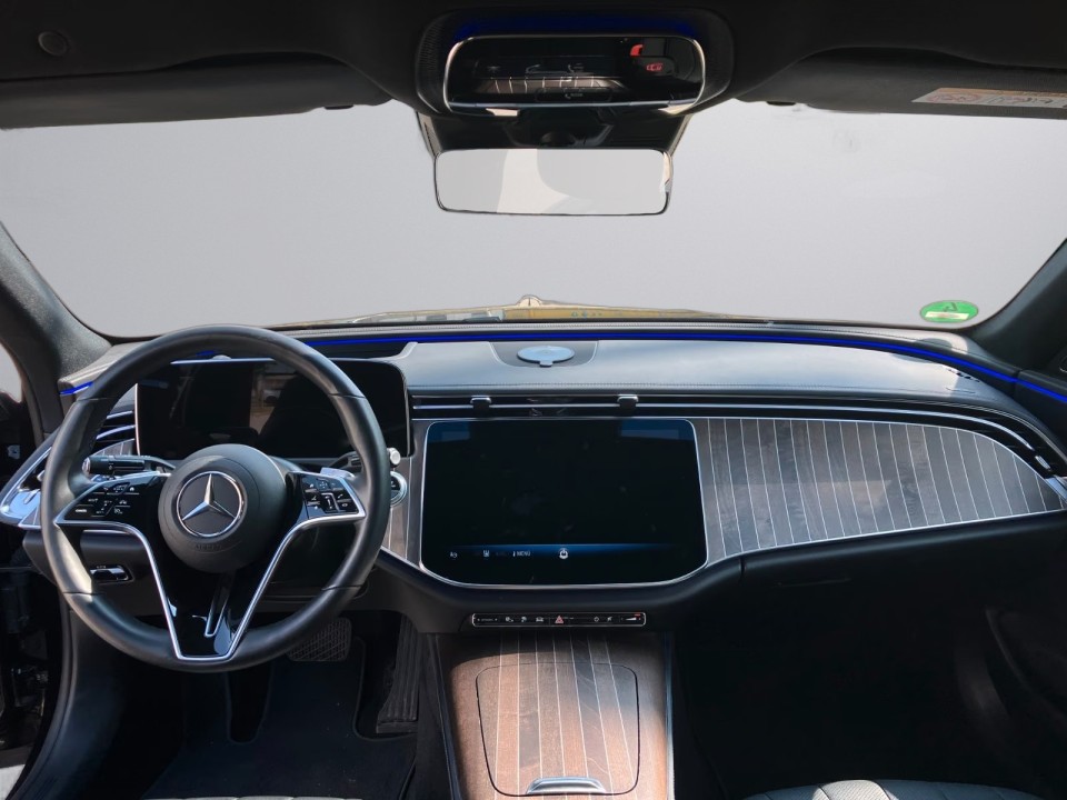 Mercedes-Benz E 300e Exclusive - foto 22