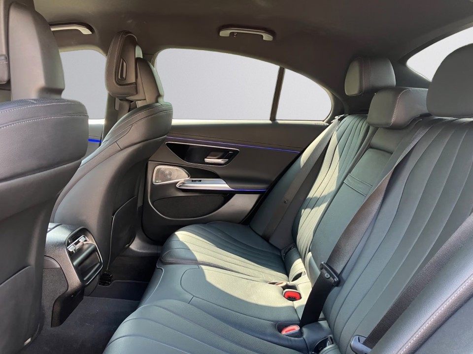 Mercedes-Benz E 300e Exclusive - foto 13