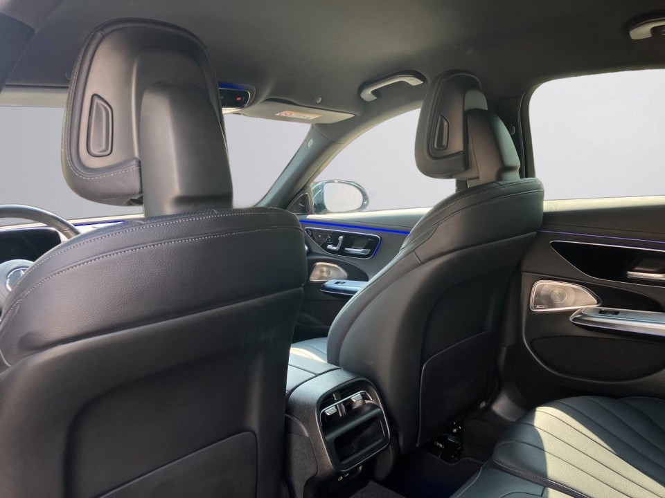 Mercedes-Benz E 300e Exclusive - foto 24