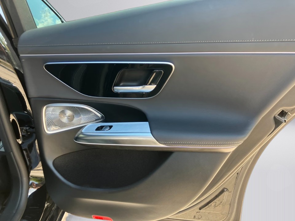 Mercedes-Benz E 300e Exclusive - foto 28