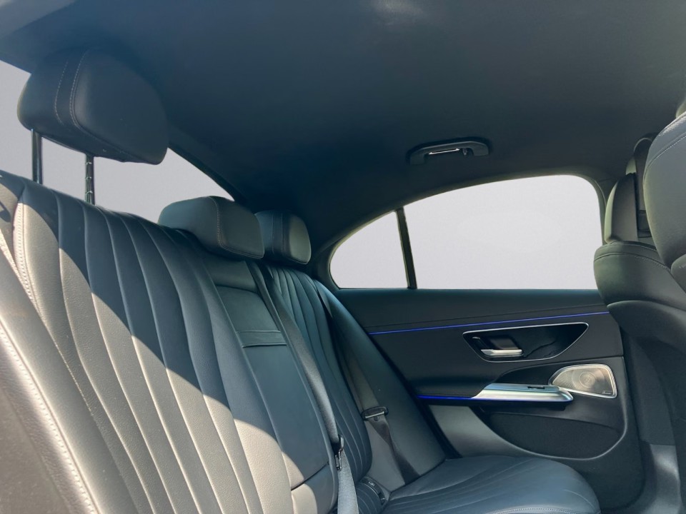 Mercedes-Benz E 300e Exclusive - foto 14