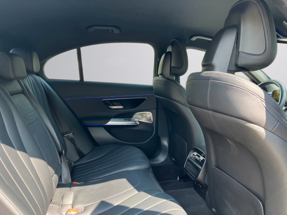 Mercedes-Benz E 300e Exclusive - foto 15