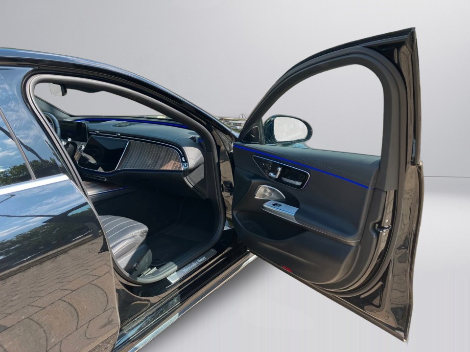 Mercedes-Benz E 300e Exclusive - foto 19