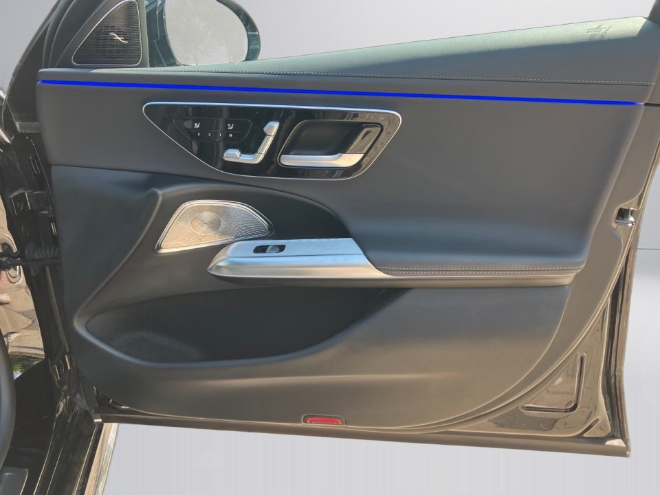 Mercedes-Benz E 300e Exclusive - foto 29