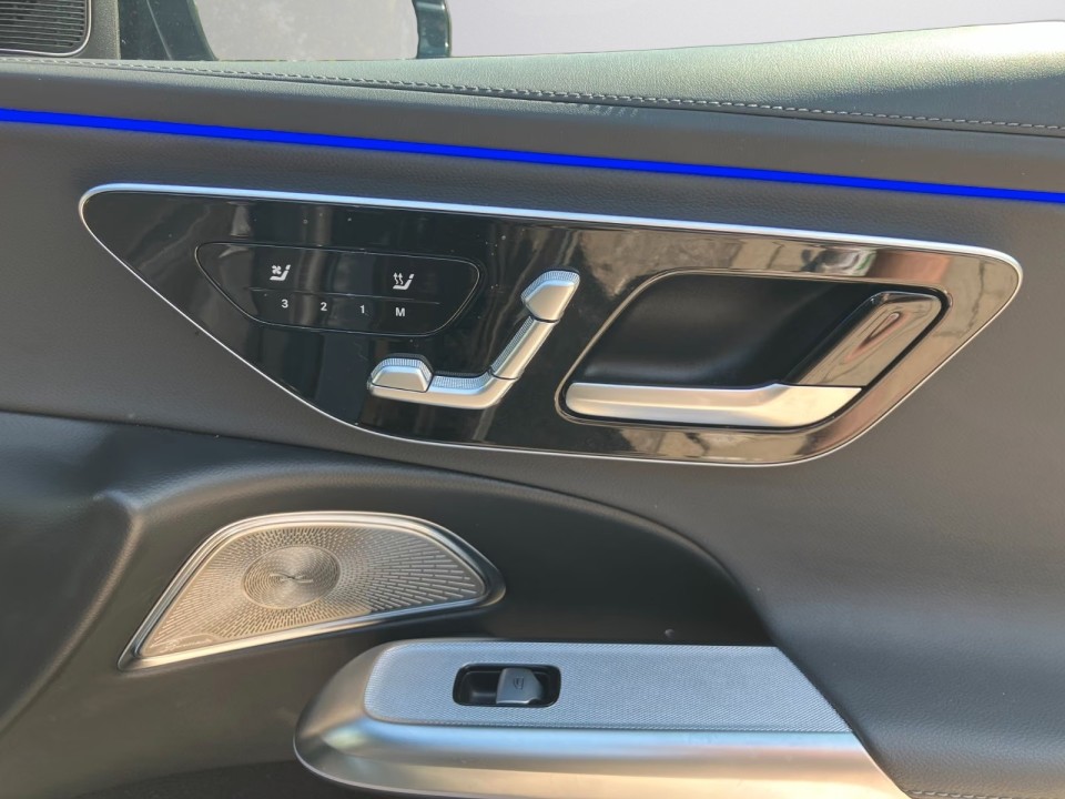 Mercedes-Benz E 300e Exclusive - foto 30